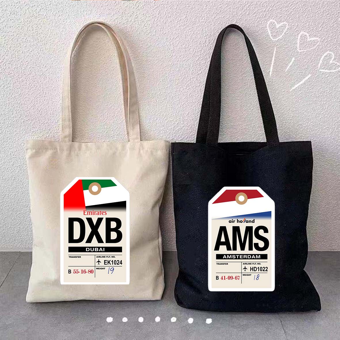 Women Bags Dubai - Sac fourre-tout en toile avec étiquette