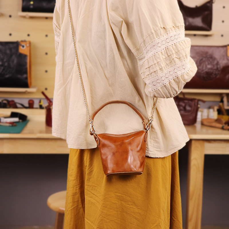 Sac mini-bucket en cuir huilé  - Women'S Bags Top 10 avis et prix